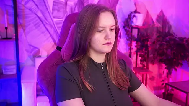 KellyPoter online show from October 19, 8:26 am