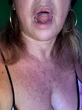 Kasandra Ho online show from December 2, 6:14 pm