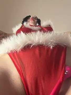 Snapshot of kikidoll chatting on December 27, 1:43 am kikidoll online show from December 27, 1:43 am