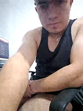 dragon1006 online show from May 1, 5:45 am