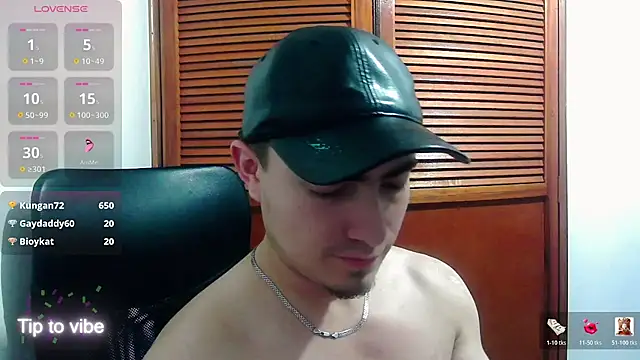 dragon1006 online show from June 2, 9:11 am