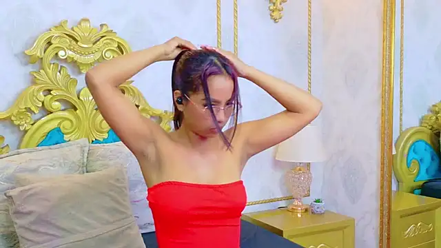 Snapshot of LucyLeah chatting on September 30, 1:38 pm LucyLeah online show from September 30, 1:38 pm