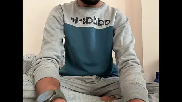 Snapshot of meatycronn chatting on November 26, 8:04 am meatycronn online show from November 26, 8:04 am