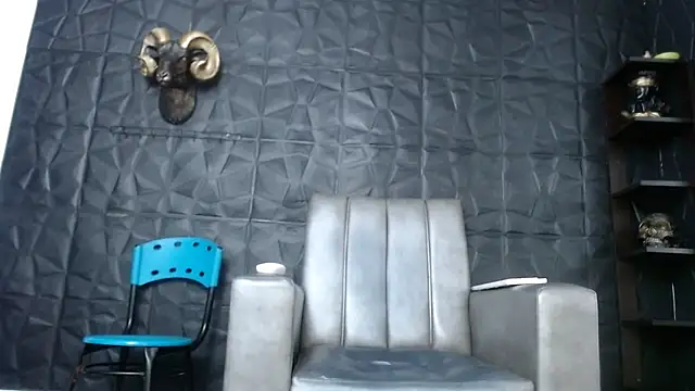 Snapshot of Hanna_Fox_69 chatting on October 26, 11:05 am Hanna Fox 69 online show from October 26, 11:05 am