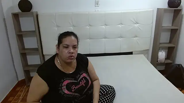 Candy and Jh0n online show from September 19, 3:30 am