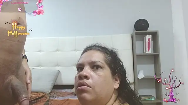 Candy and Jh0n online show from October 9, 1:25 am