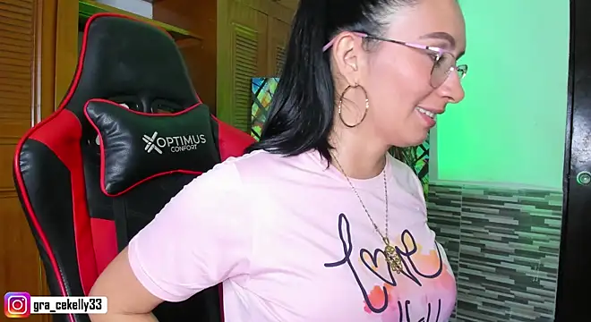 gracekelly12 online show from January 27, 9:44 pm