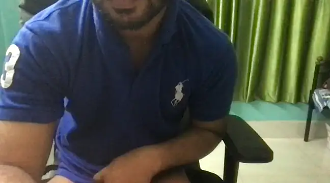 Snapshot of bigdomdaddy4bitch chatting on January 19, 4:36 pm bigdomdaddy4bitch online show from January 19, 4:36 pm