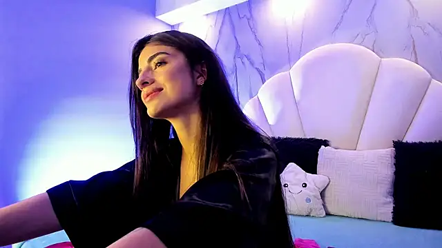 Megga Bluee online show from March 4, 7:54 pm