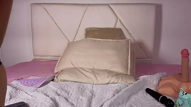 agatha 97  online show from October 12, 11:20 am