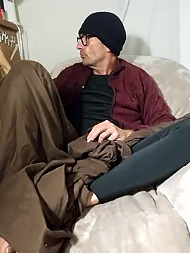 Snapshot of Pumpndeep chatting on December 20, 10:33 am Pumpndeep online show from December 20, 10:33 am