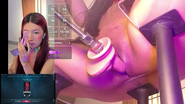 Snapshot of MiaVoss chatting on October 30, 10:54 pm MiaVoss online show from October 30, 10:54 pm