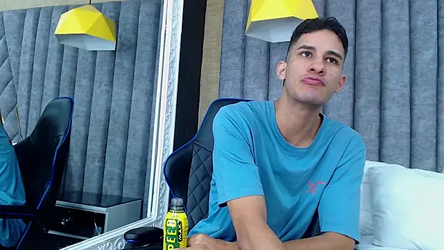 Snapshot of JakeMoxley chatting on January 26, 12:33 pm JakeMoxley online show from January 26, 12:33 pm