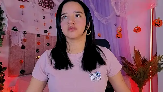 emilyrouxe online show from October 24, 1:29 pm