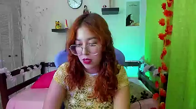 Snapshot of _Moon_Johnson chatting on February 11, 11:22 pm Moon Johnson online show from February 11, 11:22 pm