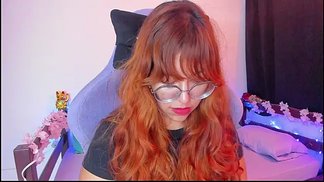 Snapshot of _Moon_Johnson chatting on November 3, 12:46 am Moon Johnson online show from November 3, 12:46 am