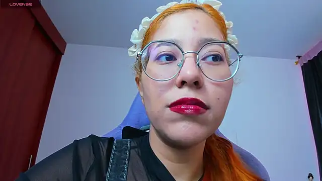  Moon Johnson online show from February 15, 11:01 pm