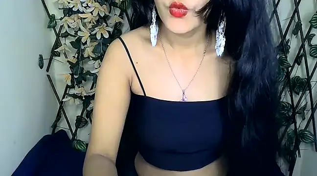 Snapshot of SUZY_FROMUS chatting on March 1, 5:20 am SUZY FROMUS online show from March 1, 5:20 am