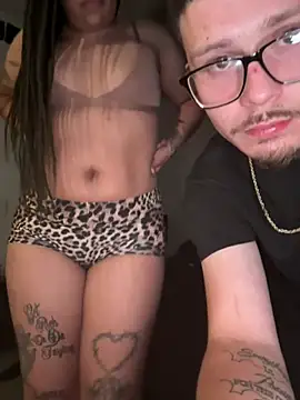 prettyboyy2944 online show from August 4, 12:47 am