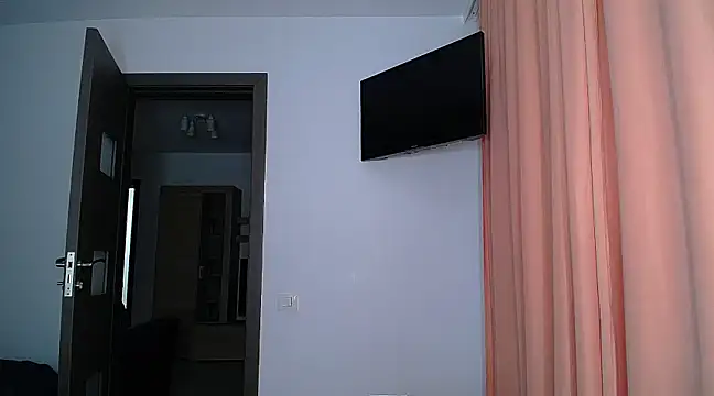 Snapshot of Julianna68 chatting on February 10, 3:53 pm Julianna68 online show from February 10, 3:53 pm