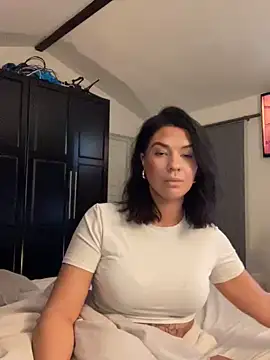 Snapshot of eemsii chatting on January 9, 5:22 pm eemsii online show from January 9, 5:22 pm