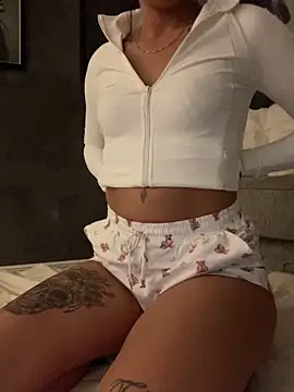 Snapshot of eemsii chatting on October 6, 8:50 pm eemsii online show from October 6, 8:50 pm