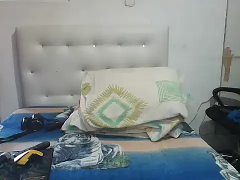 Snapshot of fabyxx07 chatting on January 15, 8:37 pm fabyxx07 online show from January 15, 8:37 pm