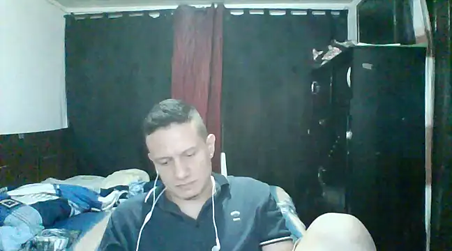 Snapshot of fabyxx07 chatting on March 19, 3:41 am fabyxx07 online show from March 19, 3:41 am
