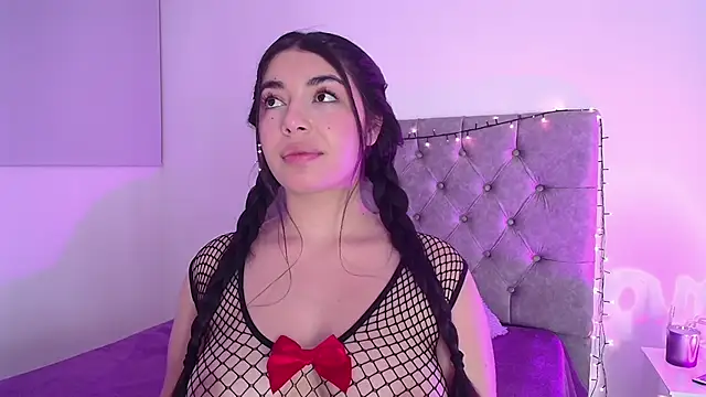 Snapshot of _kimtorres__ chatting on January 12, 4:52 am kimtorres online show from January 12, 4:52 am