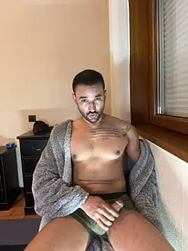 Snapshot of ali_babachapter2 chatting on December 9, 9:48 pm ali babachapter2 online show from December 9, 9:48 pm