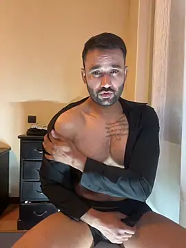 Snapshot of ali_babachapter2 chatting on January 6, 9:22 pm ali babachapter2 online show from January 6, 9:22 pm