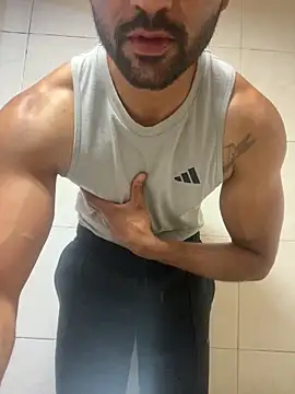 Snapshot of ali_babachapter2 chatting on September 21, 7:15 pm ali babachapter2 online show from September 21, 7:15 pm