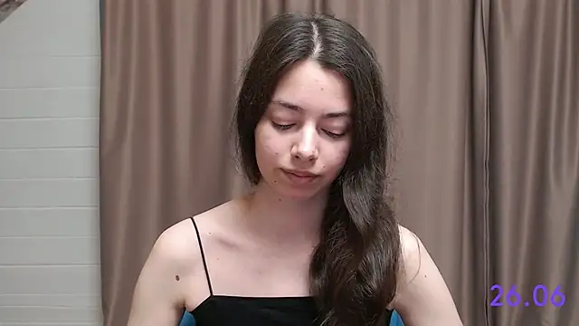 Snapshot of sweet_sweet_angel chatting on June 26, 1:48 pm sweet sweet angel online show from June 26, 1:48 pm