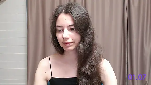 Snapshot of sweet_sweet_angel chatting on July 1, 3:30 am sweet sweet angel online show from July 1, 3:30 am