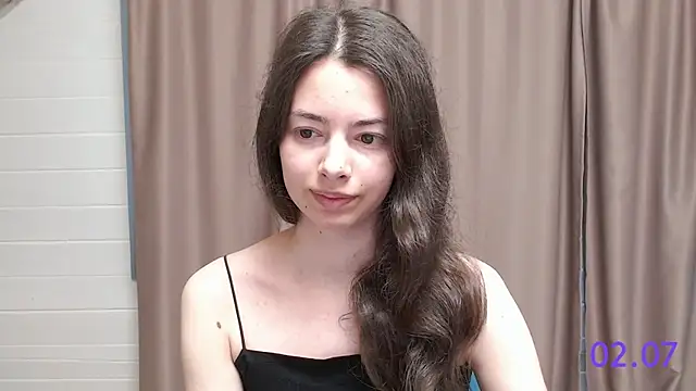 Snapshot of sweet_sweet_angel chatting on July 2, 9:59 am sweet sweet angel online show from July 2, 9:59 am