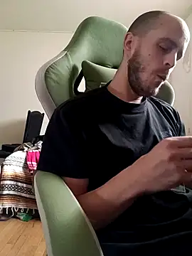 tryinitoutagain online show from January 28, 7:00 pm