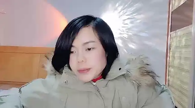 Snapshot of Linda-LL chatting on January 29, 11:41 am Linda-LL online show from January 29, 11:41 am