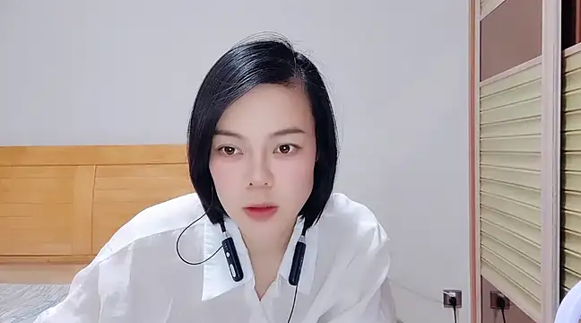 Snapshot of Linda-LL chatting on January 30, 4:58 am Linda-LL online show from January 30, 4:58 am