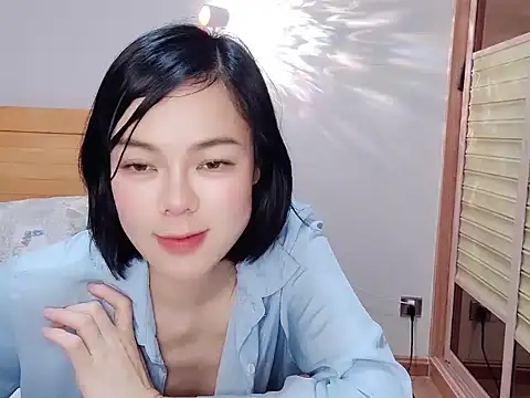 Snapshot of Linda-LL chatting on January 31, 2:49 pm Linda-LL online show from January 31, 2:49 pm