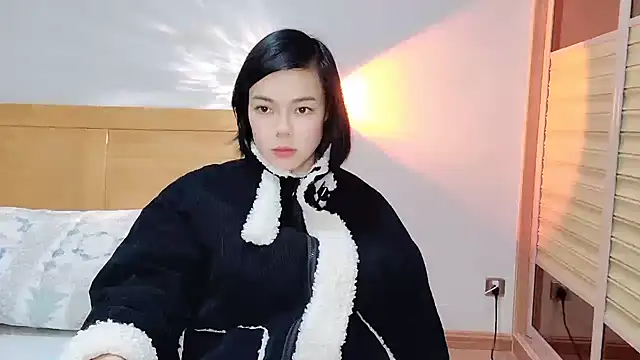 Snapshot of Linda-LL chatting on February 7, 1:58 am Linda-LL online show from February 7, 1:58 am