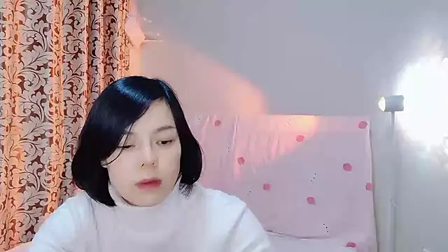 Snapshot of Linda-LL chatting on March 7, 2:23 pm Linda-LL online show from March 7, 2:23 pm