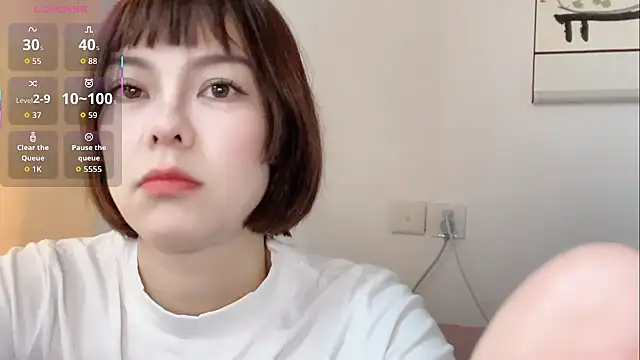 Snapshot of Linda-LL chatting on November 10, 4:55 am Linda-LL online show from November 10, 4:55 am