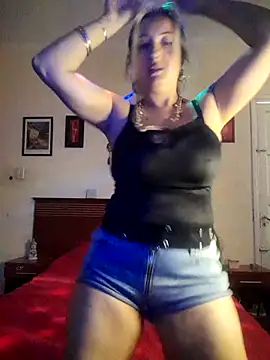 Snapshot of DesireSatler chatting on November 9, 9:35 pm DesireSatler online show from November 9, 9:35 pm