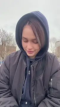 KikiWatson online show from March 5, 7:59 am