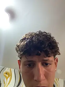 LatinBoysxxx online show from February 24, 7:01 pm