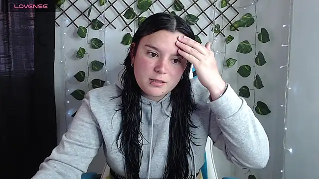 Nika 1  online show from May 6, 9:31 pm