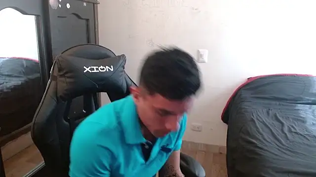 Snapshot of kv___xxx_ chatting on September 20, 7:26 pm kv   xxx  online show from September 20, 7:26 pm