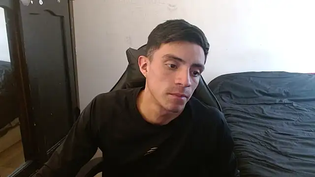 Snapshot of kv___xxx_ chatting on September 26, 7:40 pm kv   xxx  online show from September 26, 7:40 pm