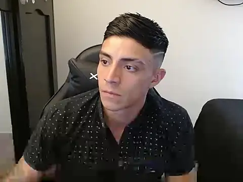 Snapshot of kv___xxx_ chatting on October 30, 4:41 pm kv xxx online show from October 30, 4:41 pm