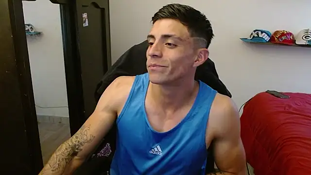 Snapshot of kv___xxx_ chatting on November 22, 9:47 pm kv xxx online show from November 22, 9:47 pm